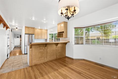 537 Emerald Park Court Santa Rosa CA 95409