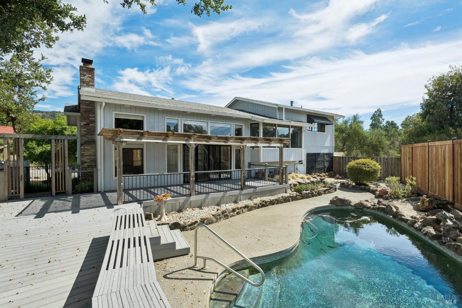 1203 Alberca Road Sonoma CA 95476