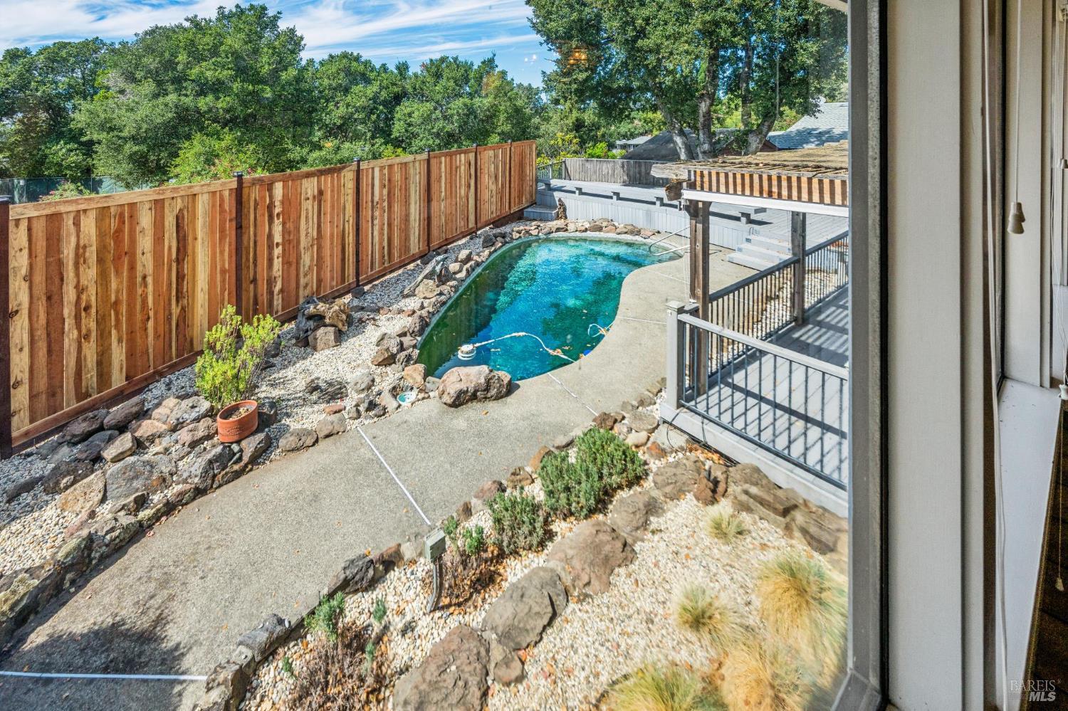 1203 Alberca Road Sonoma CA 95476