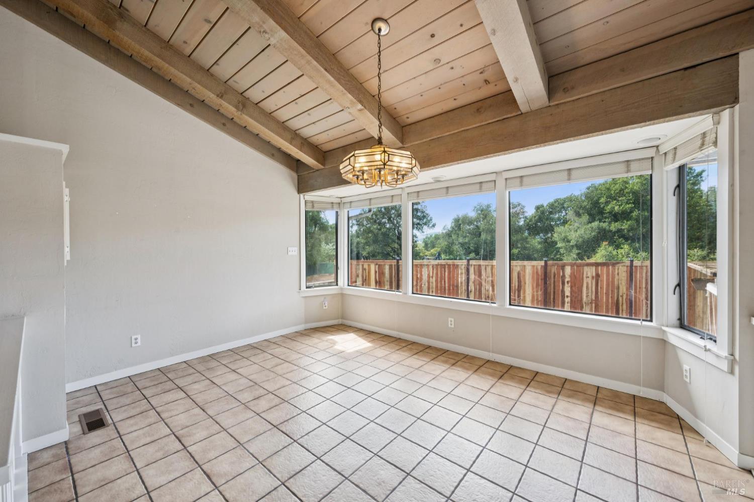 1203 Alberca Road Sonoma CA 95476
