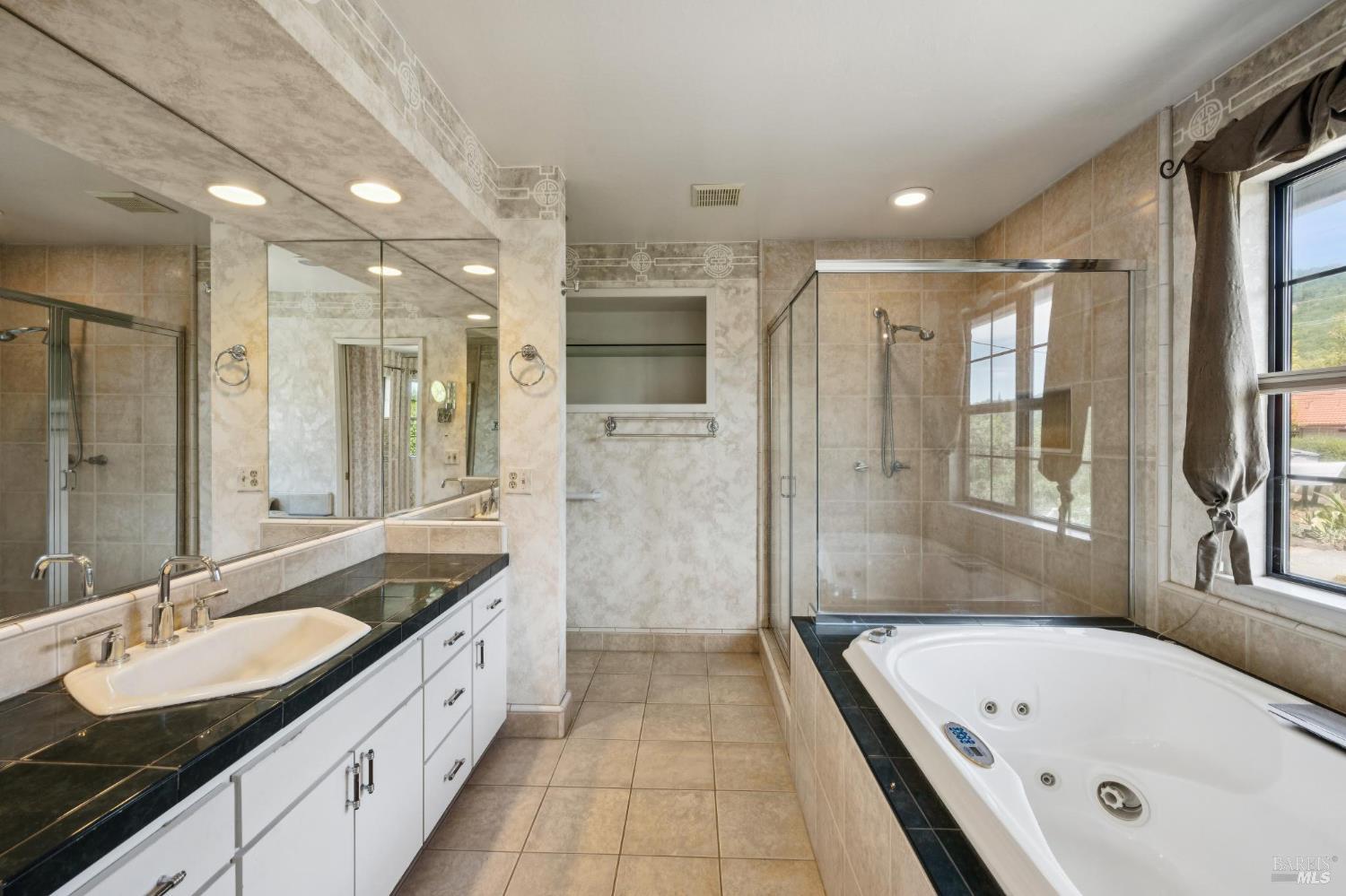 1203 Alberca Road Sonoma CA 95476
