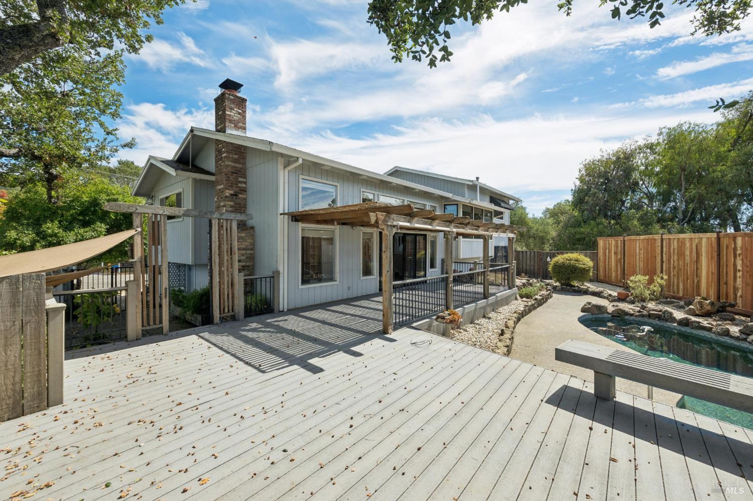 1203 Alberca Road Sonoma CA 95476