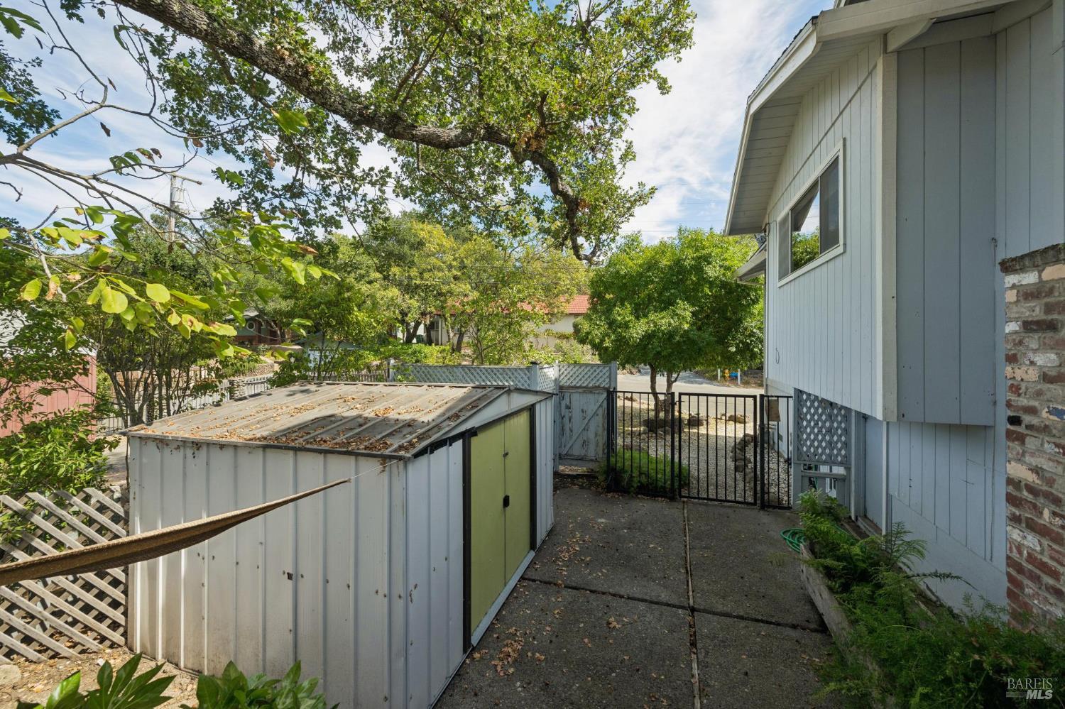 1203 Alberca Road Sonoma CA 95476