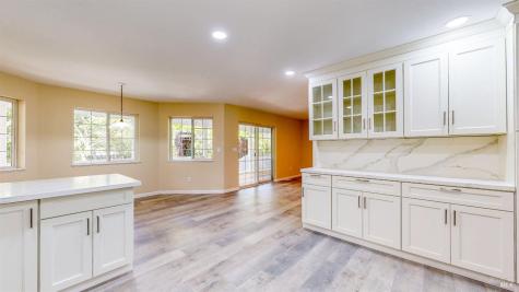527-529 Middle Rincon Road Santa Rosa CA 95409