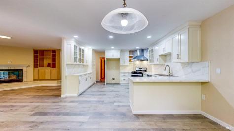 527-529 Middle Rincon Road Santa Rosa CA 95409