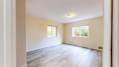 527-529 Middle Rincon Road Santa Rosa CA 95409