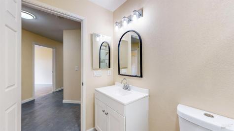 527-529 Middle Rincon Road Santa Rosa CA 95409