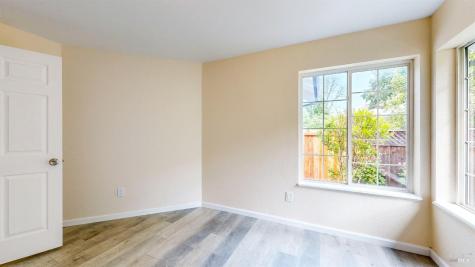 527-529 Middle Rincon Road Santa Rosa CA 95409