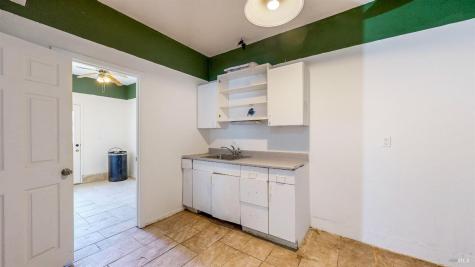 527-529 Middle Rincon Road Santa Rosa CA 95409