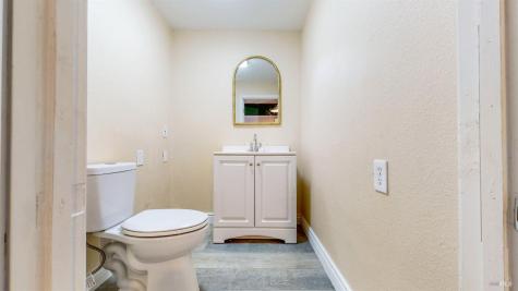 527-529 Middle Rincon Road Santa Rosa CA 95409