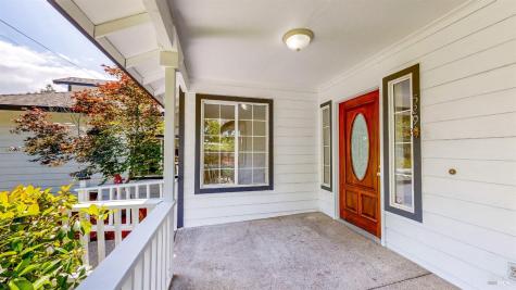 527-529 Middle Rincon Road Santa Rosa CA 95409