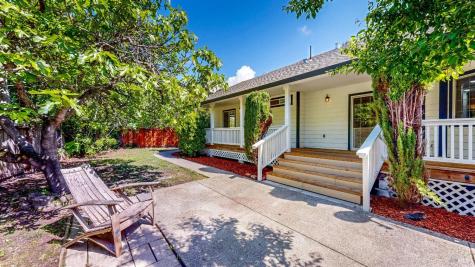 527-529 Middle Rincon Road Santa Rosa CA 95409