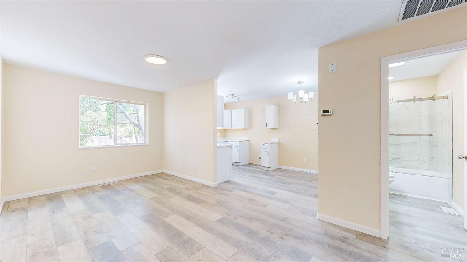 527-529 Middle Rincon Road Santa Rosa CA 95409