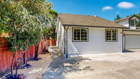 527-529 Middle Rincon Road Santa Rosa CA 95409