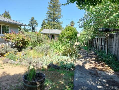7149 Lynch Road Sebastopol CA 95472