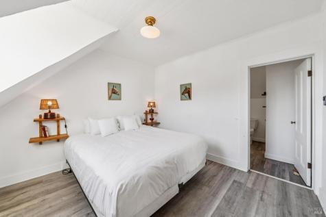 11 Wharf Road Bolinas CA 94924