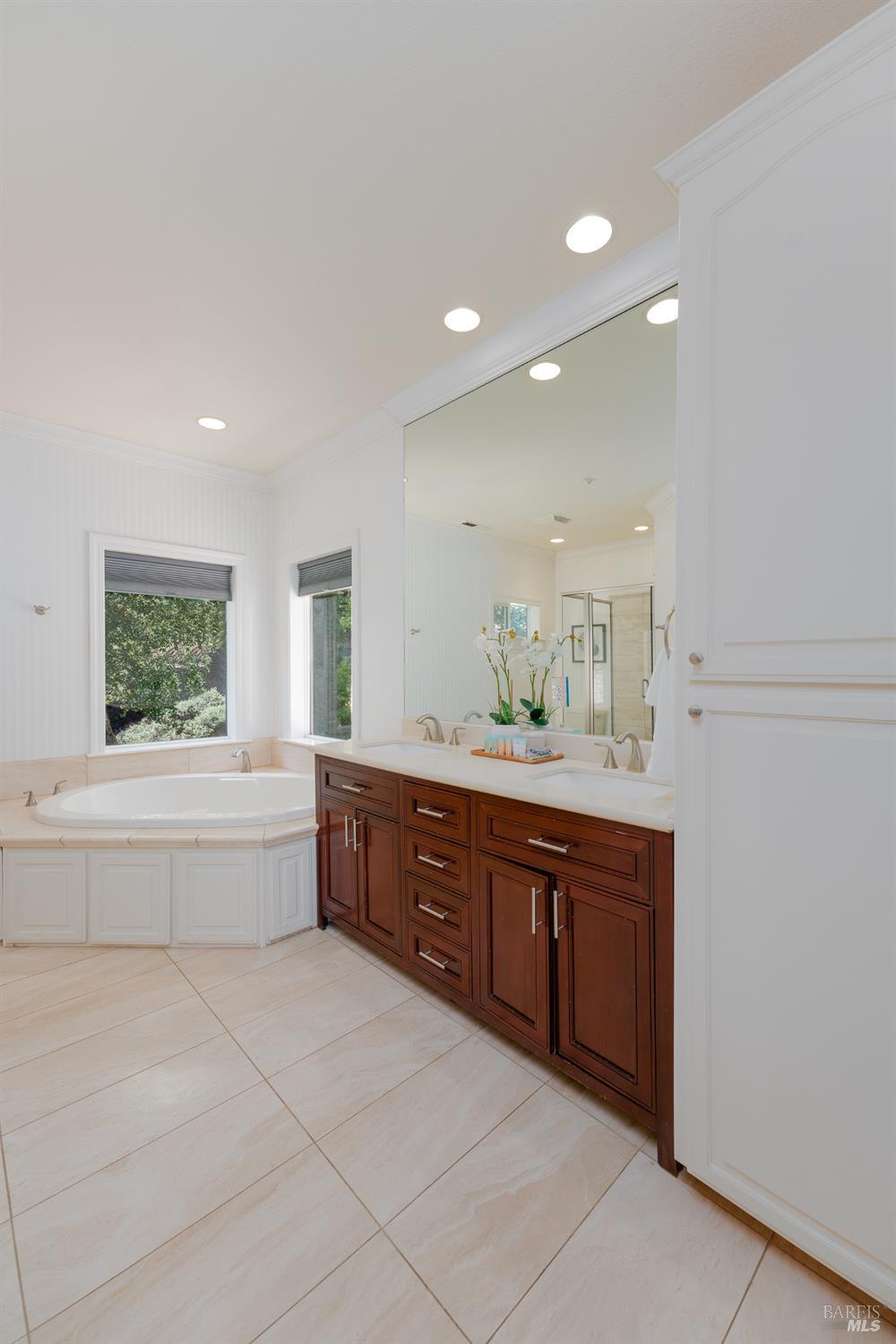 1247 Myszka Place Ukiah CA 95482