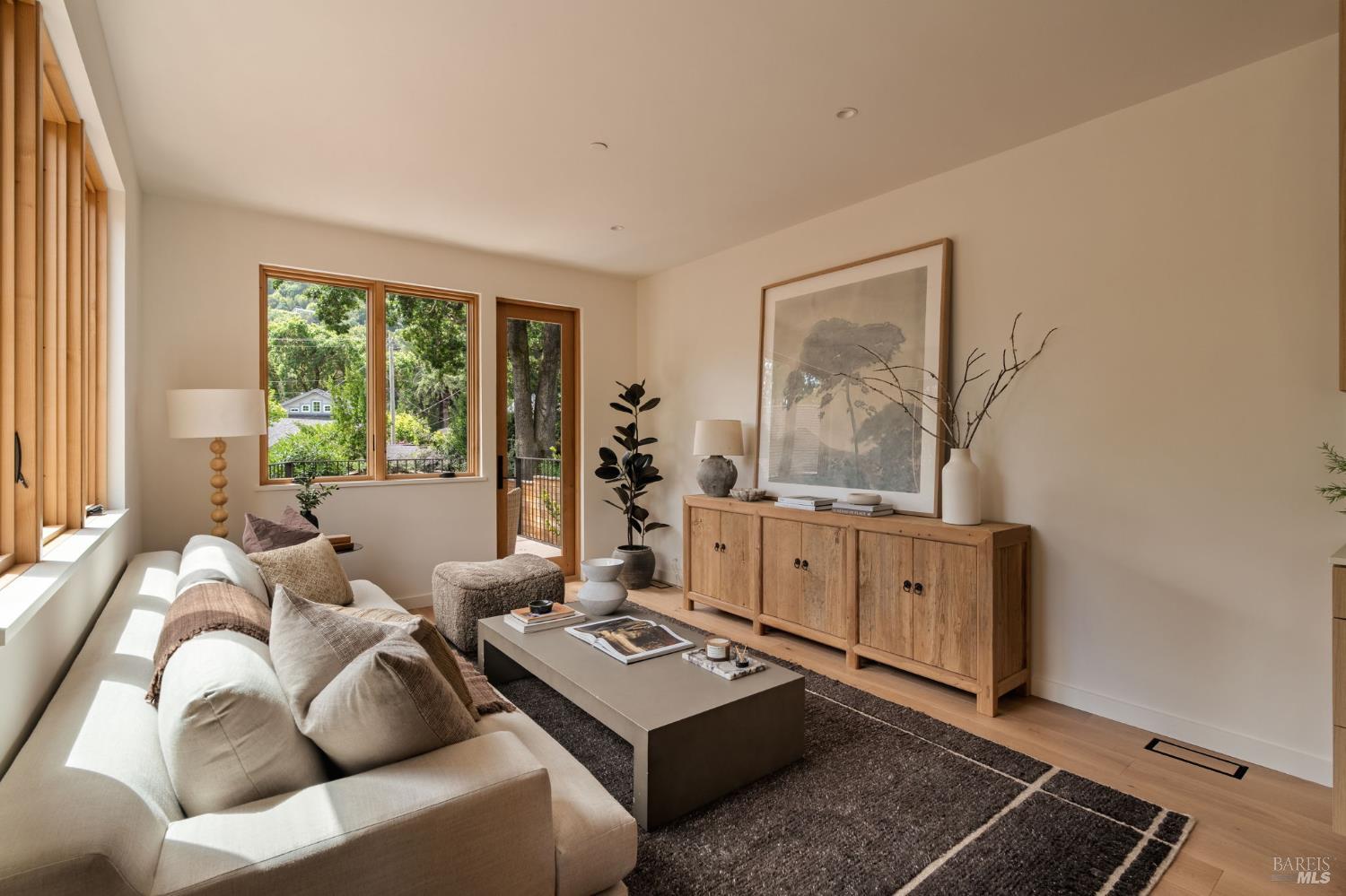 34 Hill Avenue Fairfax CA 94930
