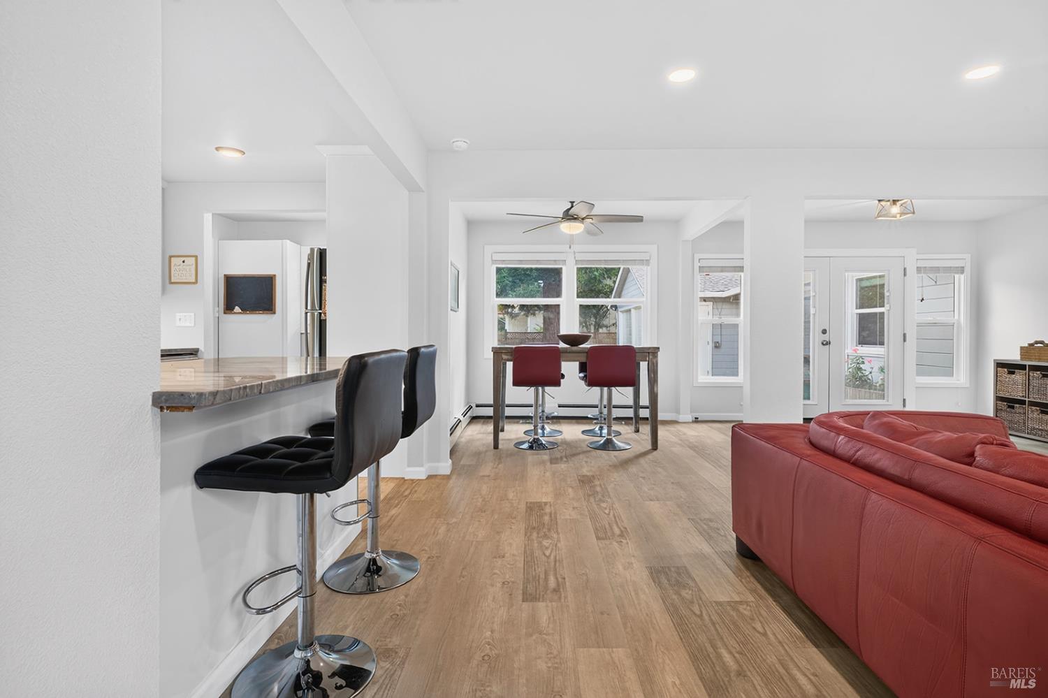 7853 Apple Blossom Lane Sebastopol CA 95472
