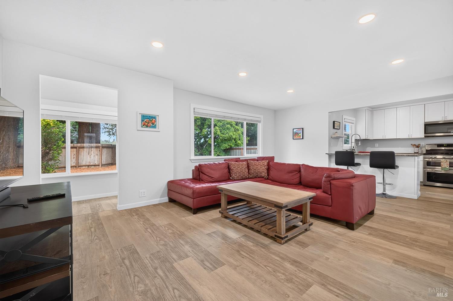 7853 Apple Blossom Lane Sebastopol CA 95472