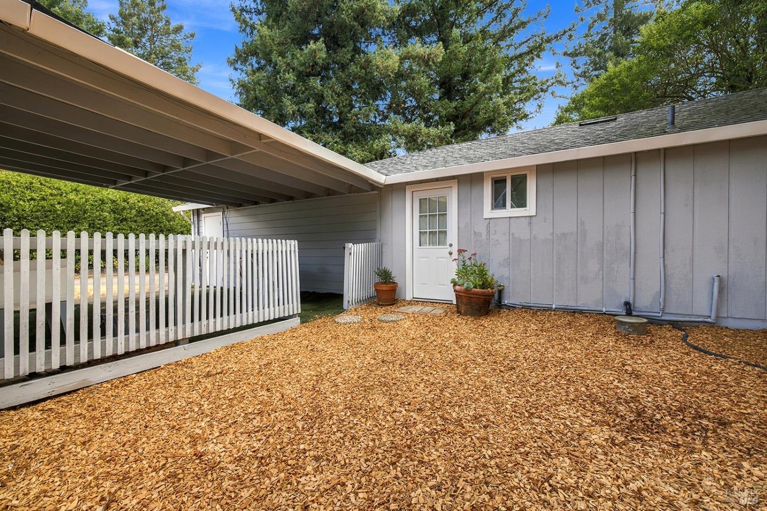 7853 Apple Blossom Lane Sebastopol CA 95472
