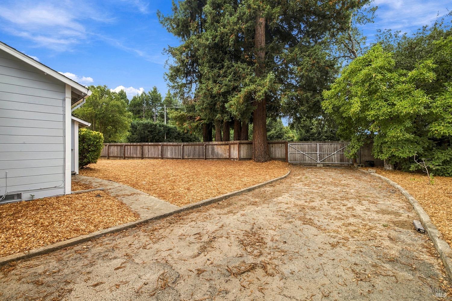 7853 Apple Blossom Lane Sebastopol CA 95472