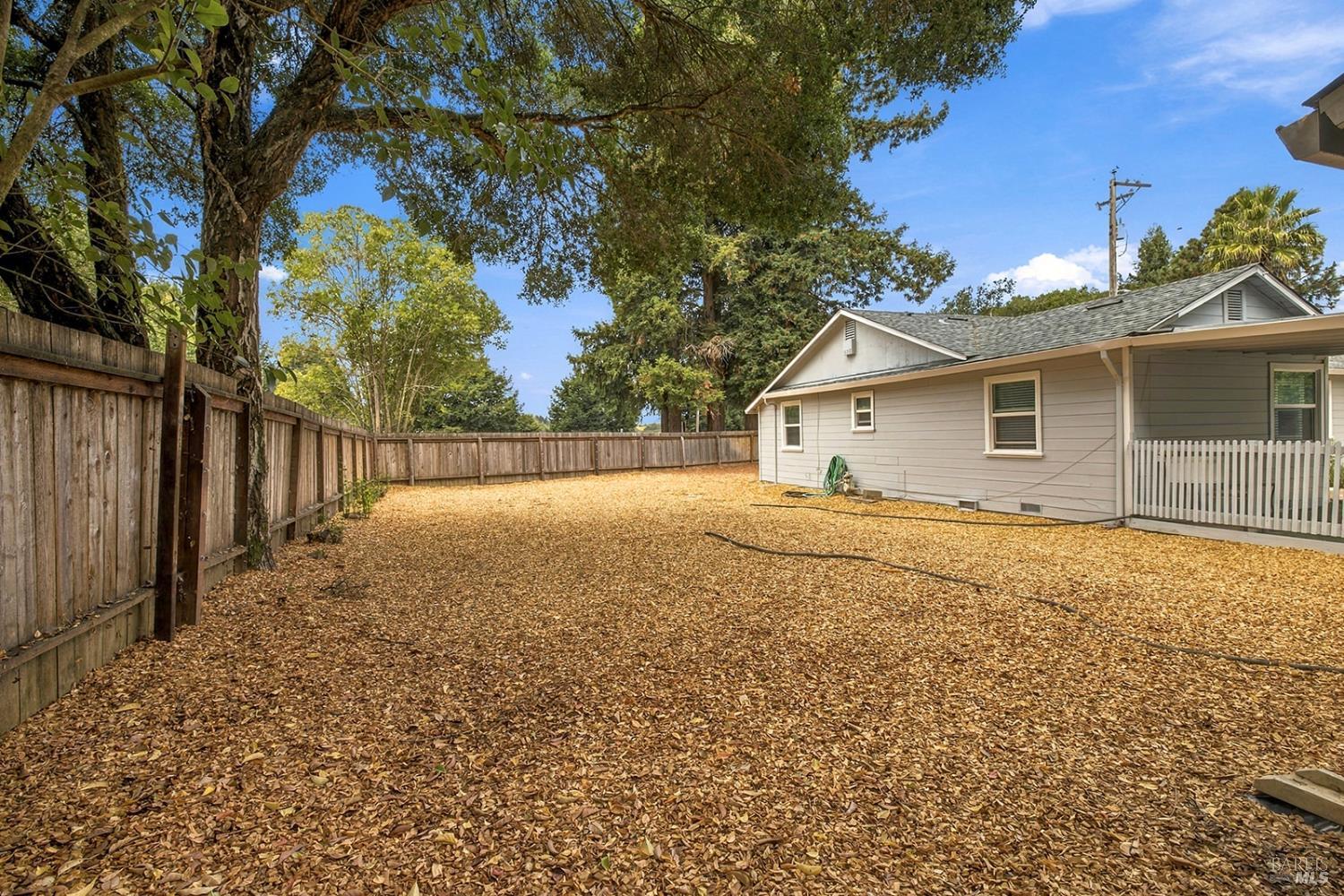 7853 Apple Blossom Lane Sebastopol CA 95472