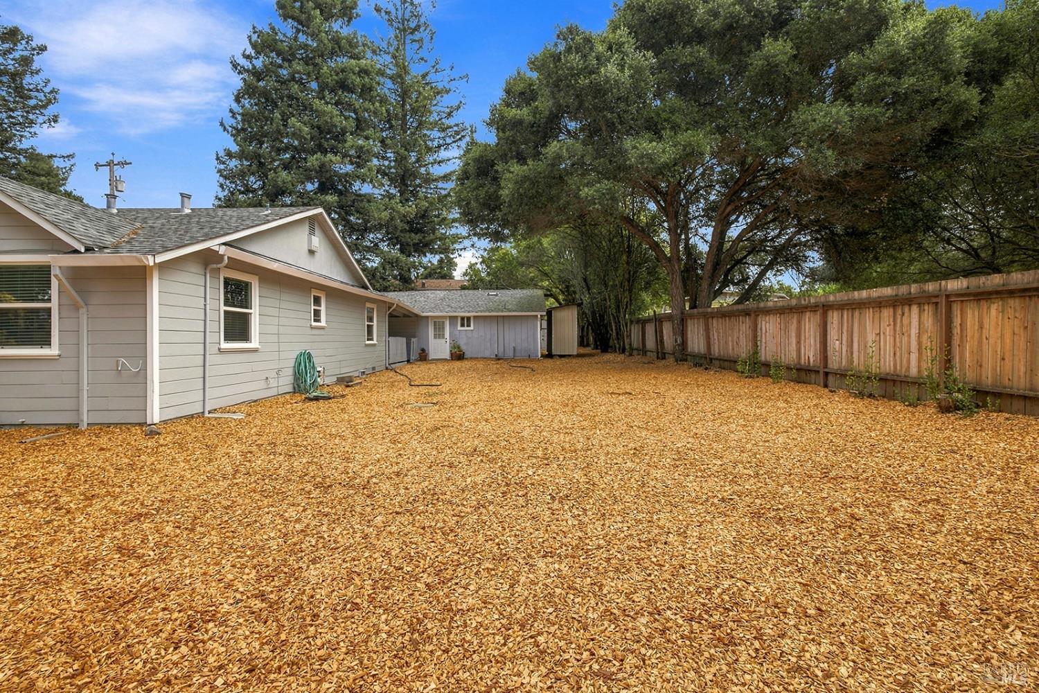 7853 Apple Blossom Lane Sebastopol CA 95472