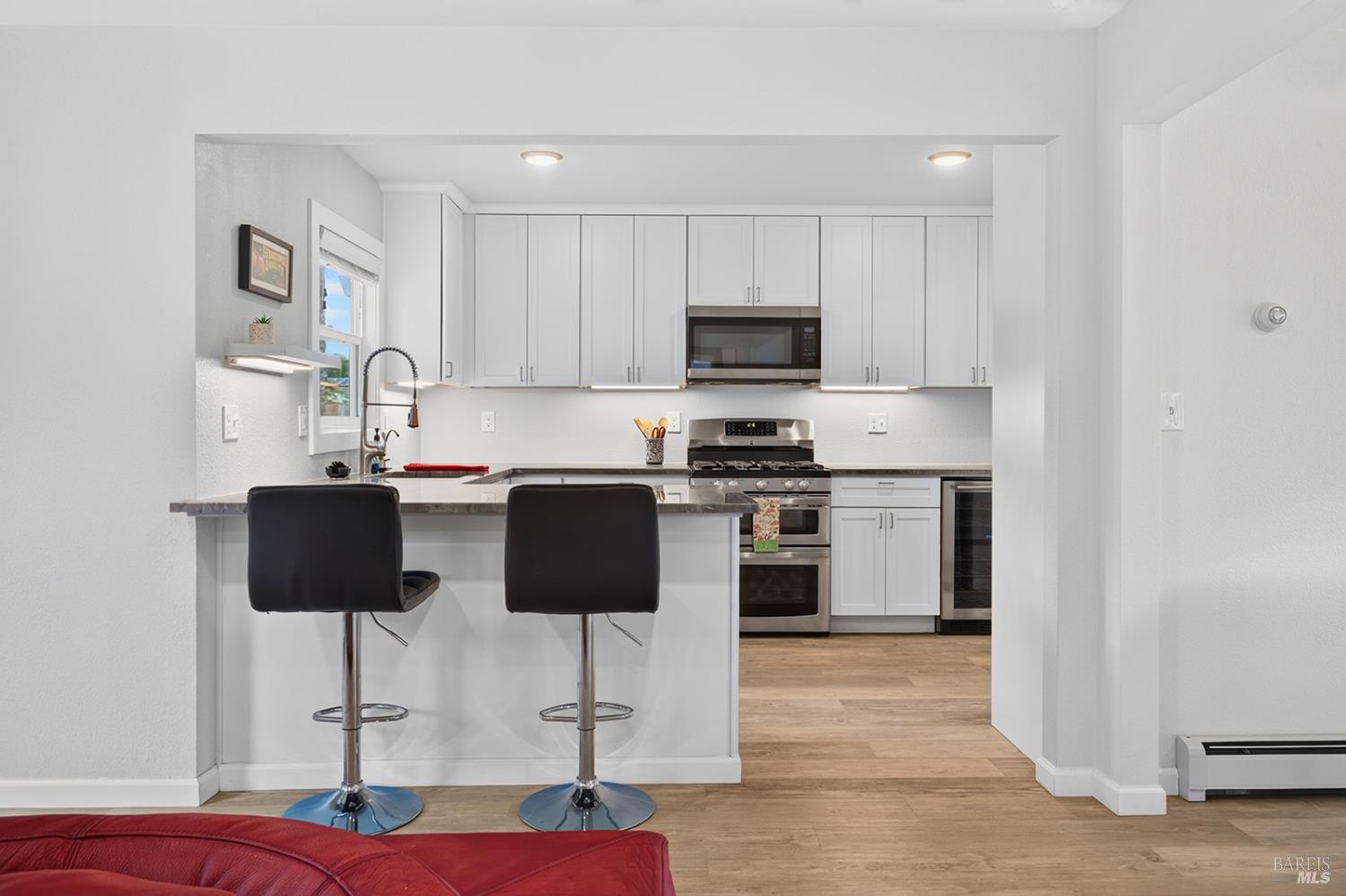 7853 Apple Blossom Lane Sebastopol CA 95472