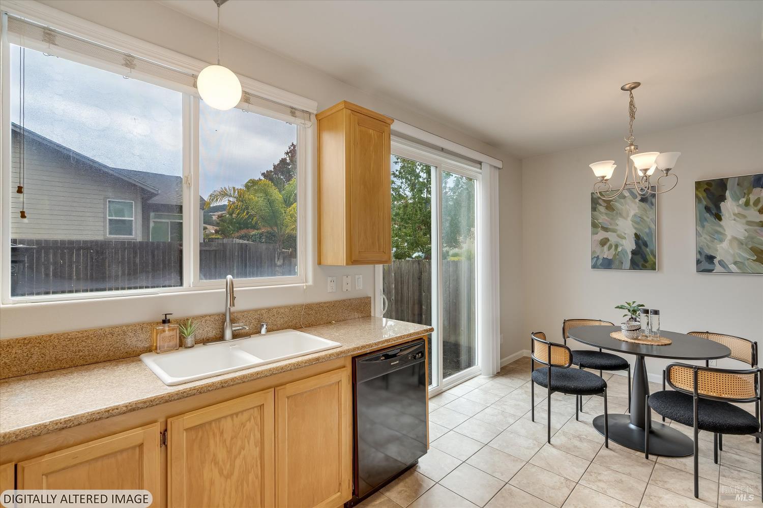 2462 Gilham Way Santa Rosa CA 95404