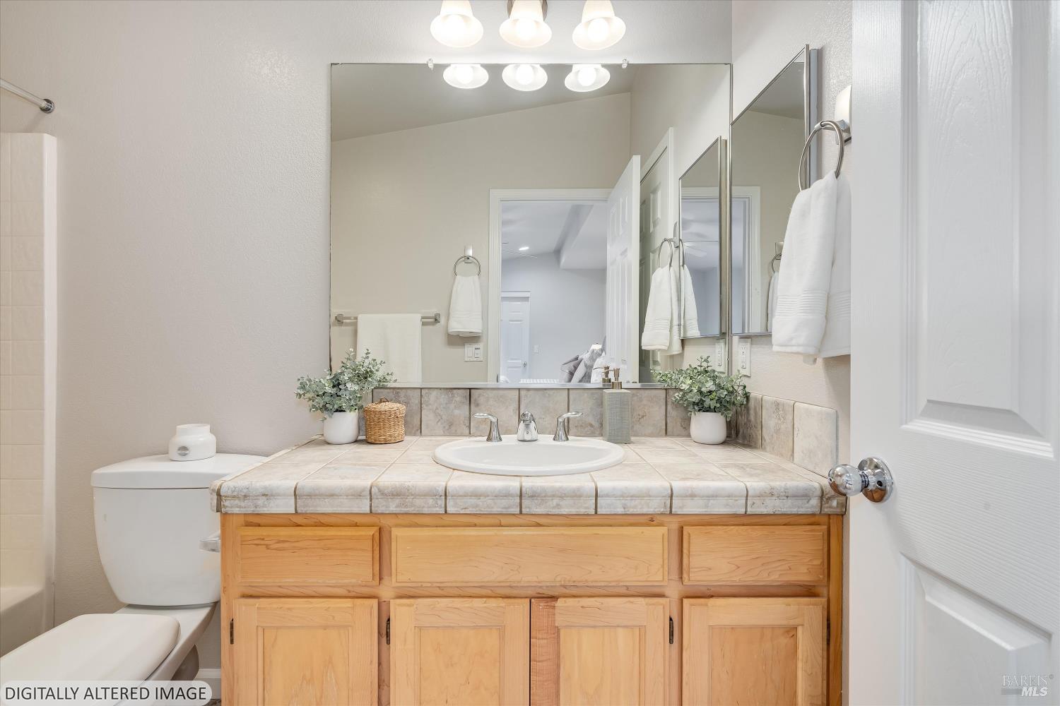 2462 Gilham Way Santa Rosa CA 95404