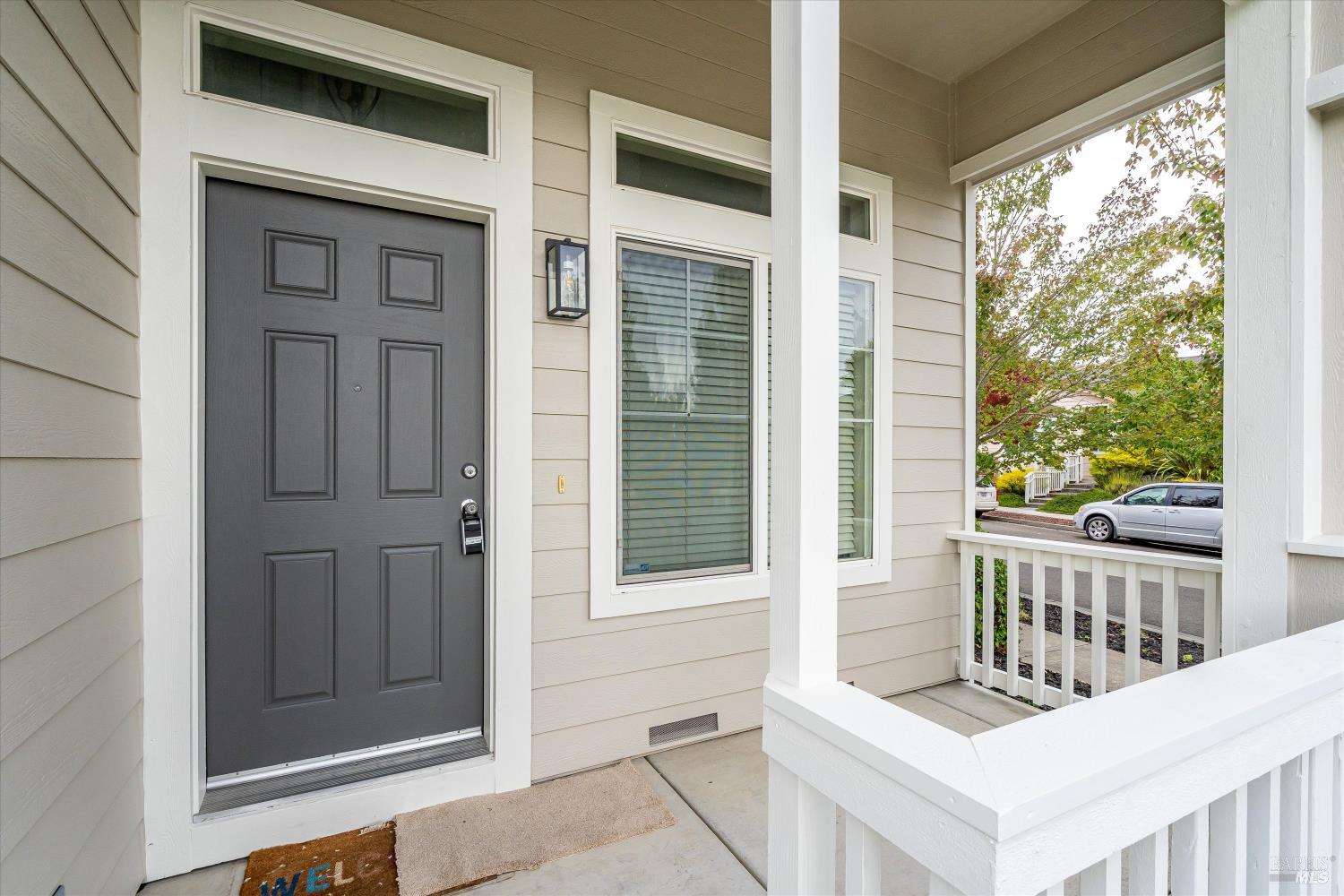 2462 Gilham Way Santa Rosa CA 95404