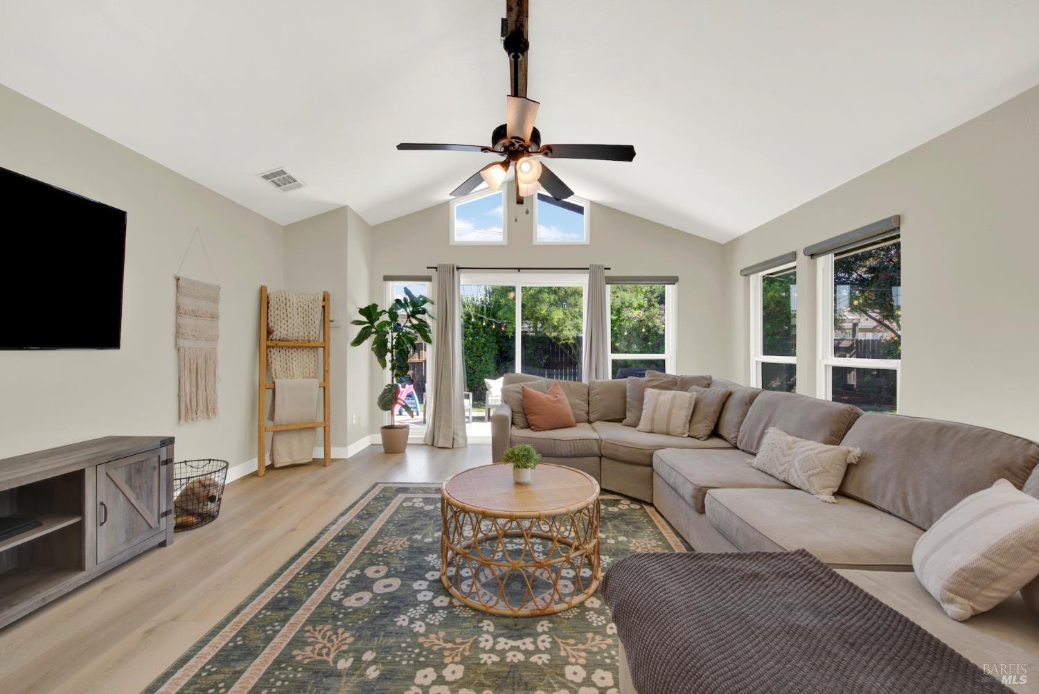 850 Sunset Drive Dixon CA 95620