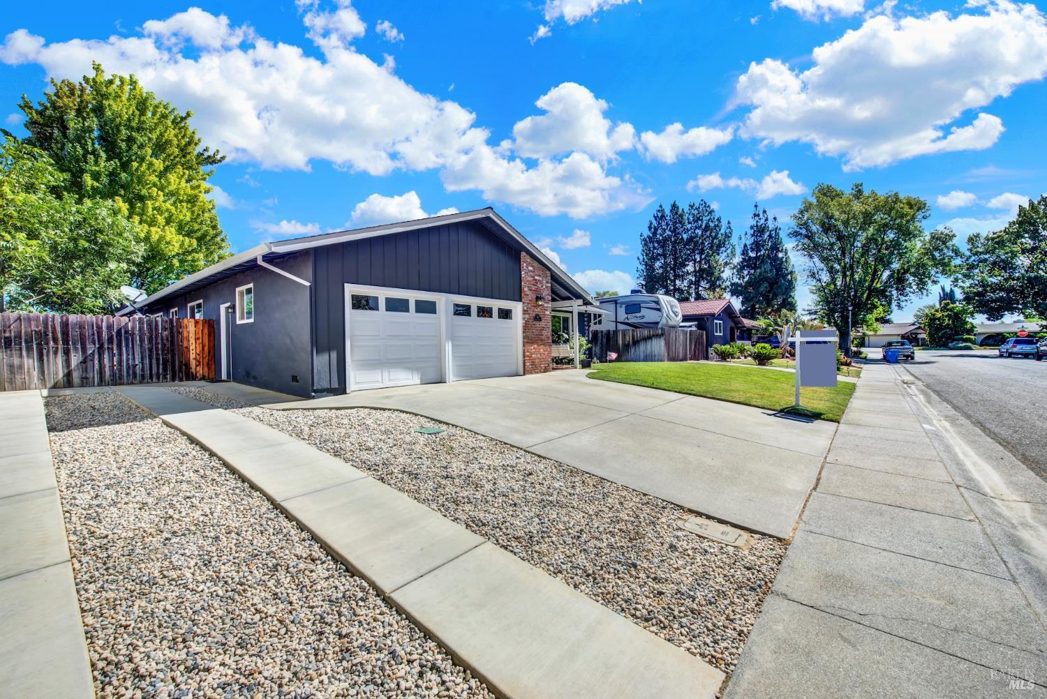 850 Sunset Drive Dixon CA 95620