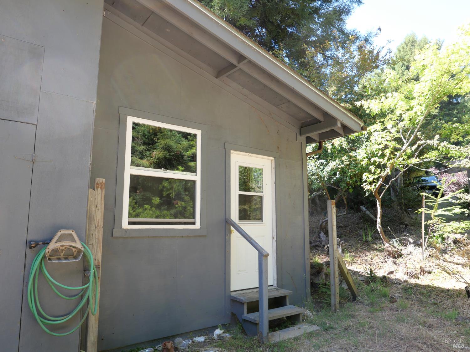 26361 Blueberry Hill Road Fort Bragg CA 95437