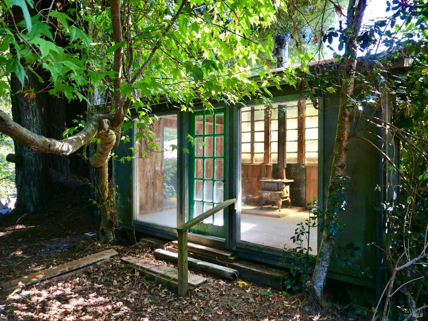 26361 Blueberry Hill Road Fort Bragg CA 95437