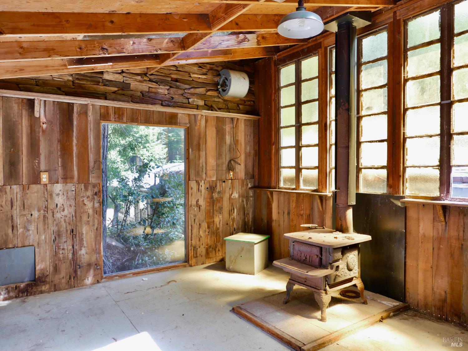 26361 Blueberry Hill Road Fort Bragg CA 95437