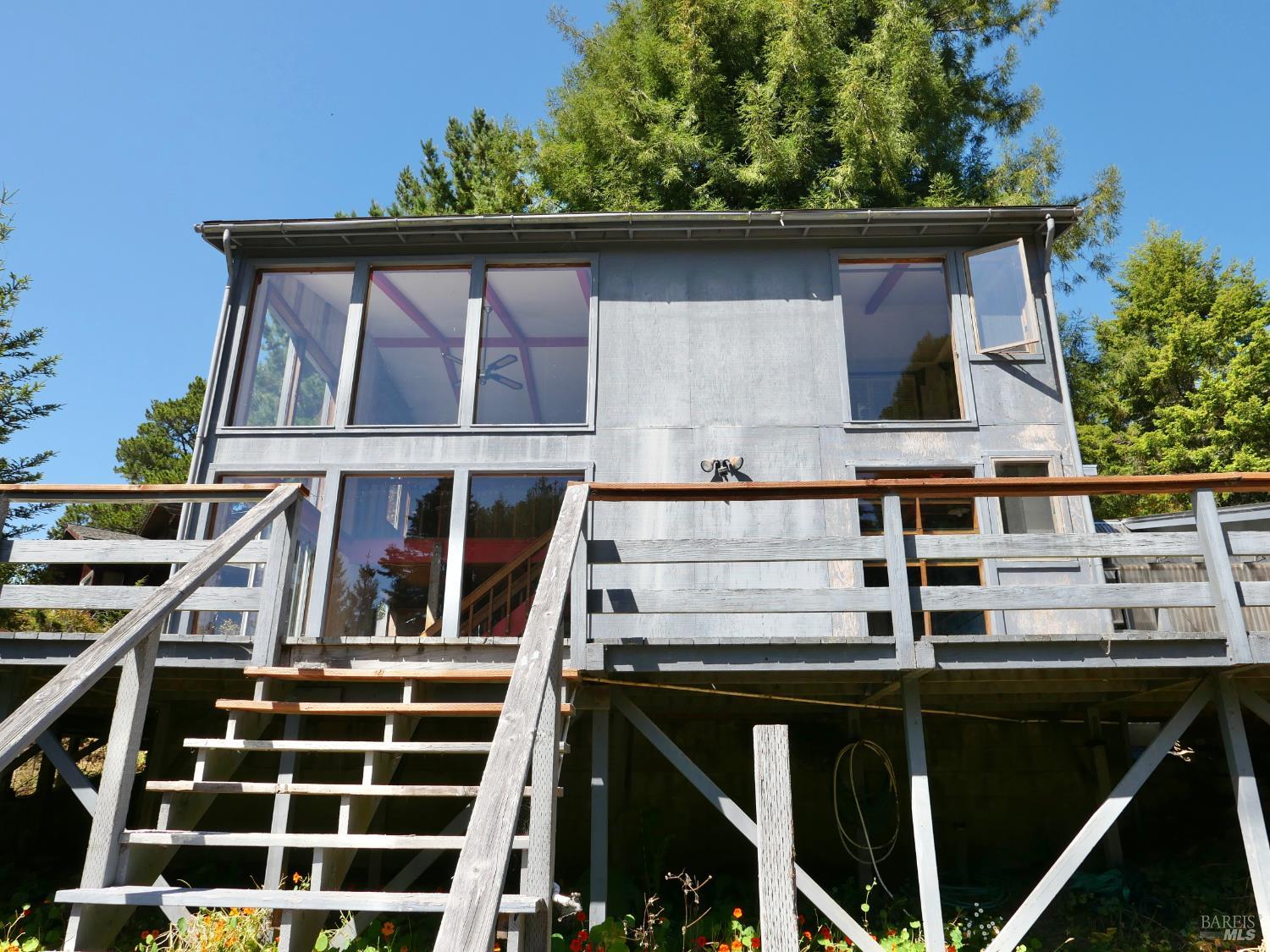 26361 Blueberry Hill Road Fort Bragg CA 95437