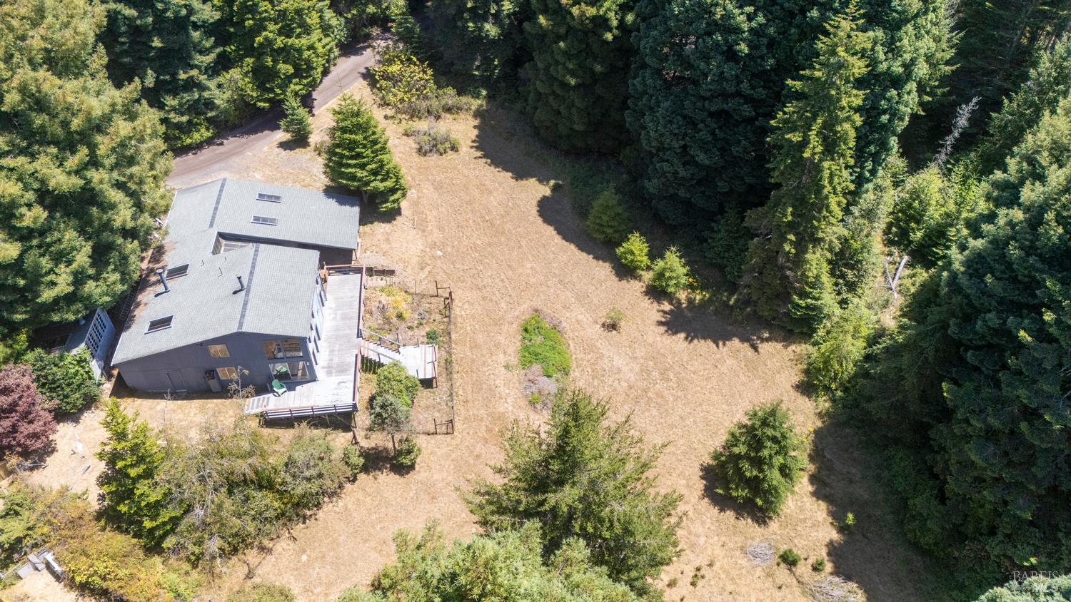 26361 Blueberry Hill Road Fort Bragg CA 95437