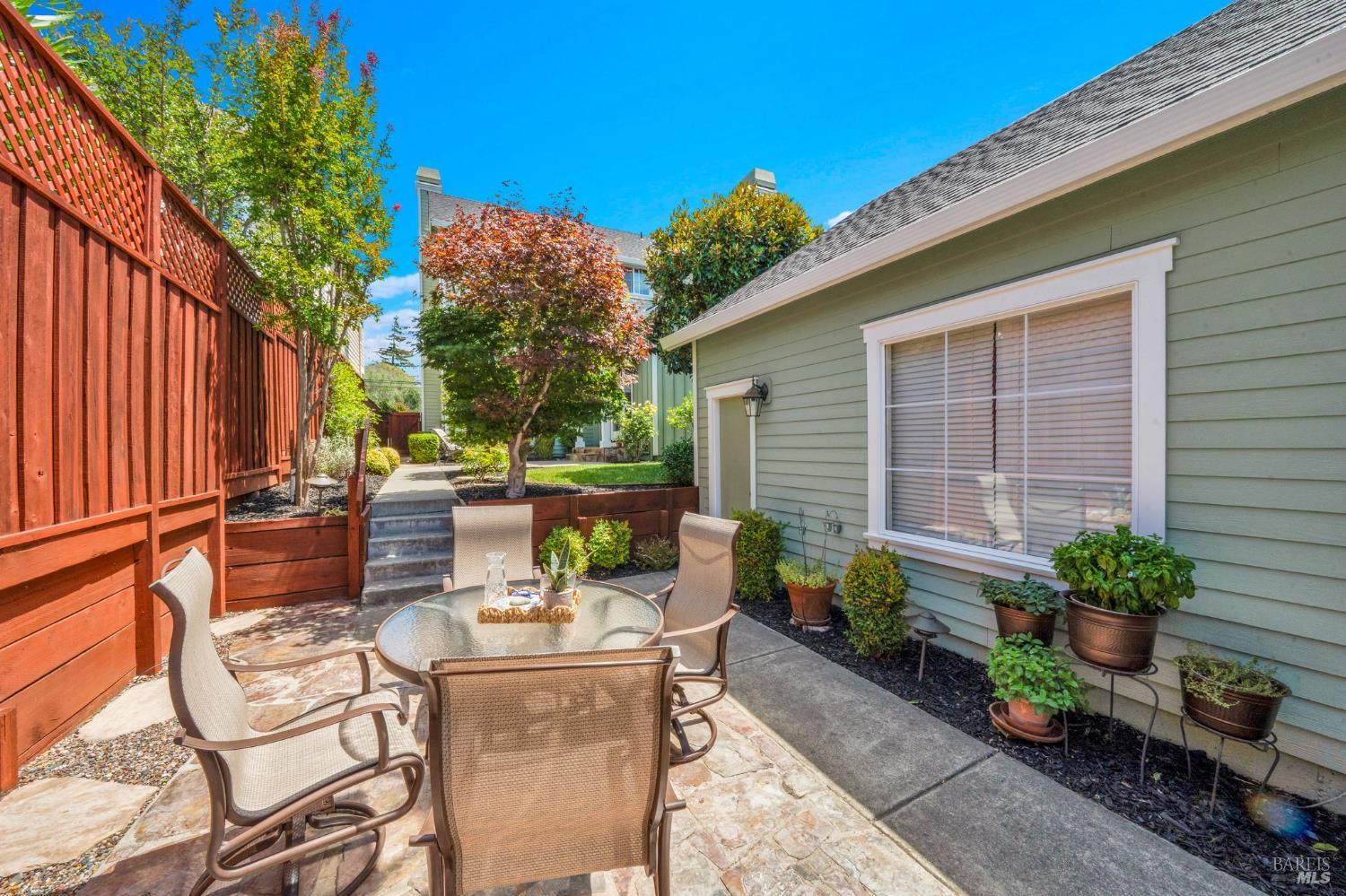 718 West K Street Benicia CA 94510