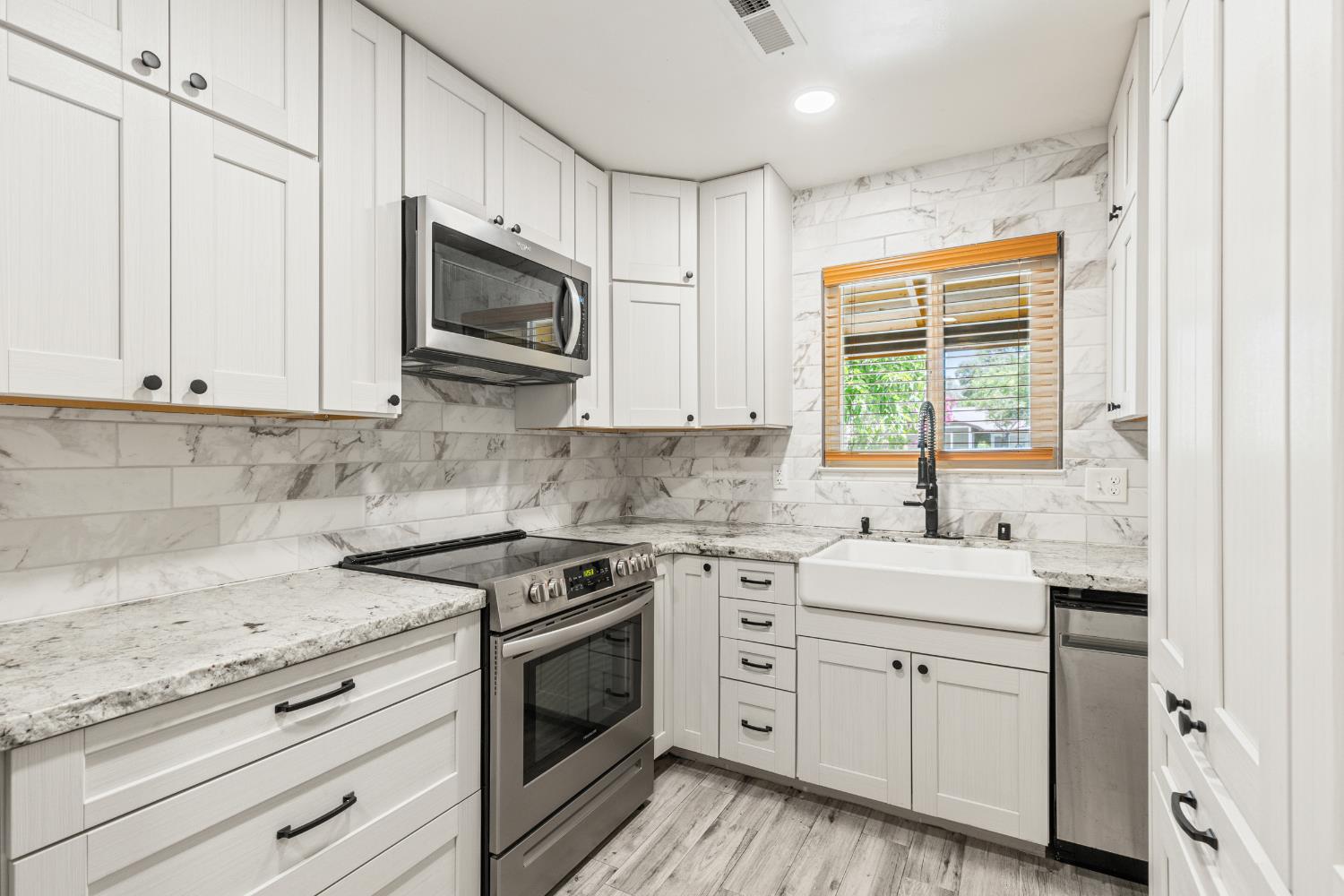 3536 Day Avenue Loomis CA 95650