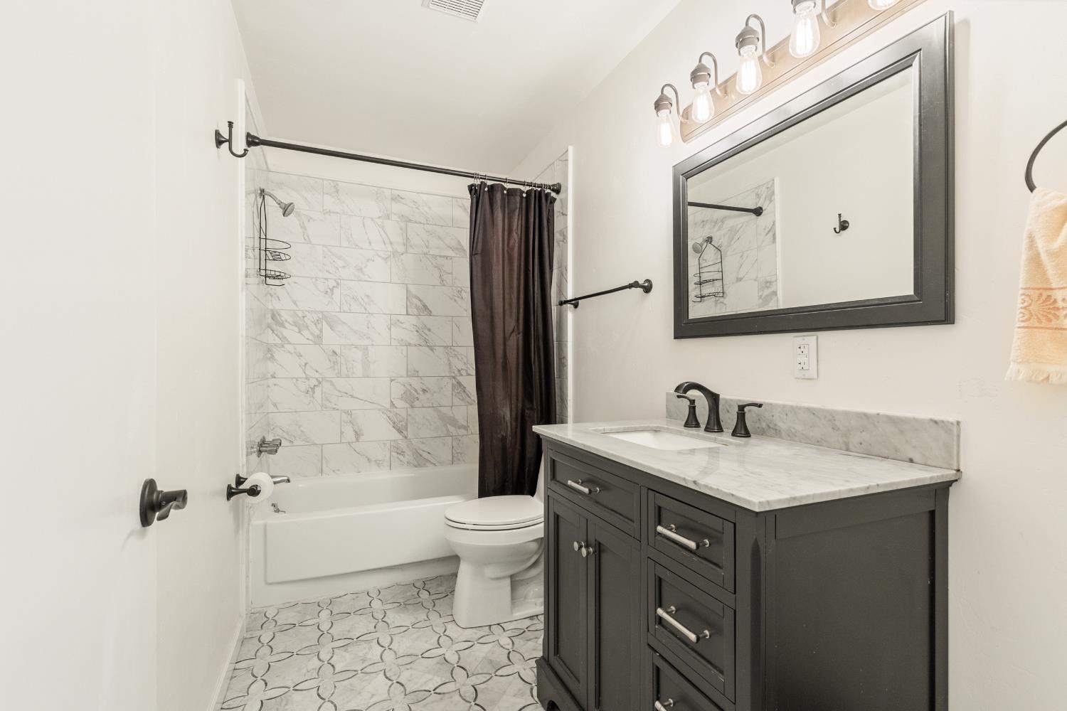 3536 Day Avenue Loomis CA 95650