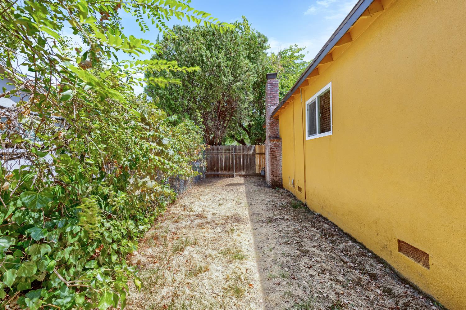 3536 Day Avenue Loomis CA 95650