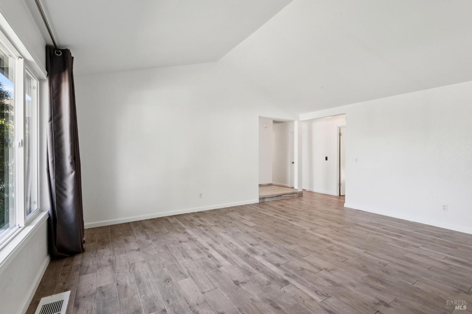250 Monte Vista Avenue Healdsburg CA 95448