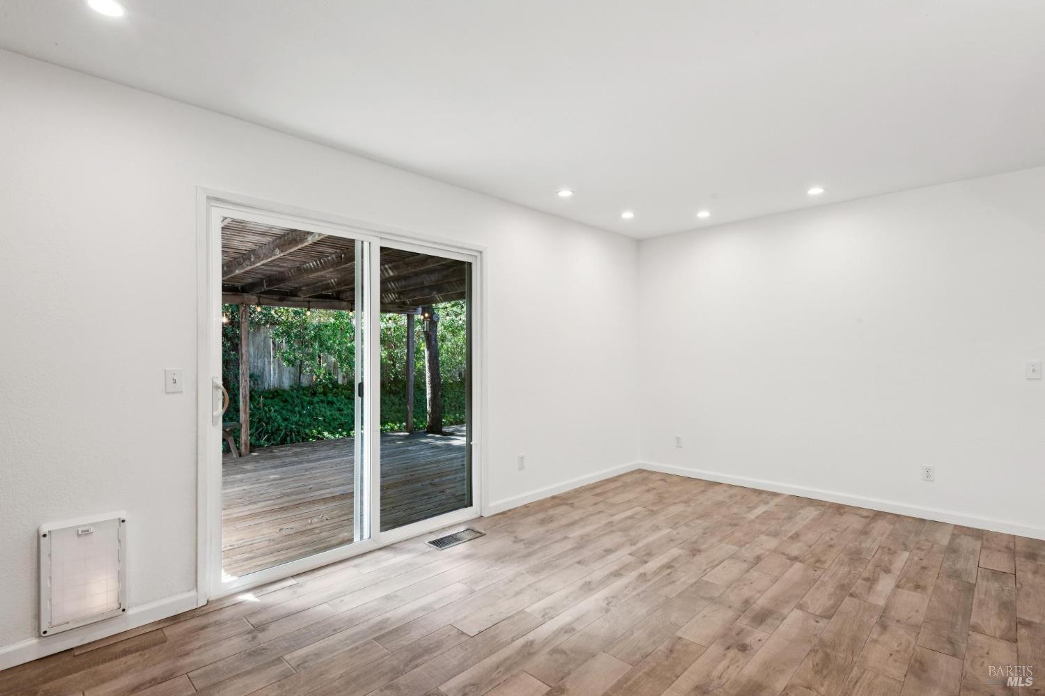 250 Monte Vista Avenue Healdsburg CA 95448