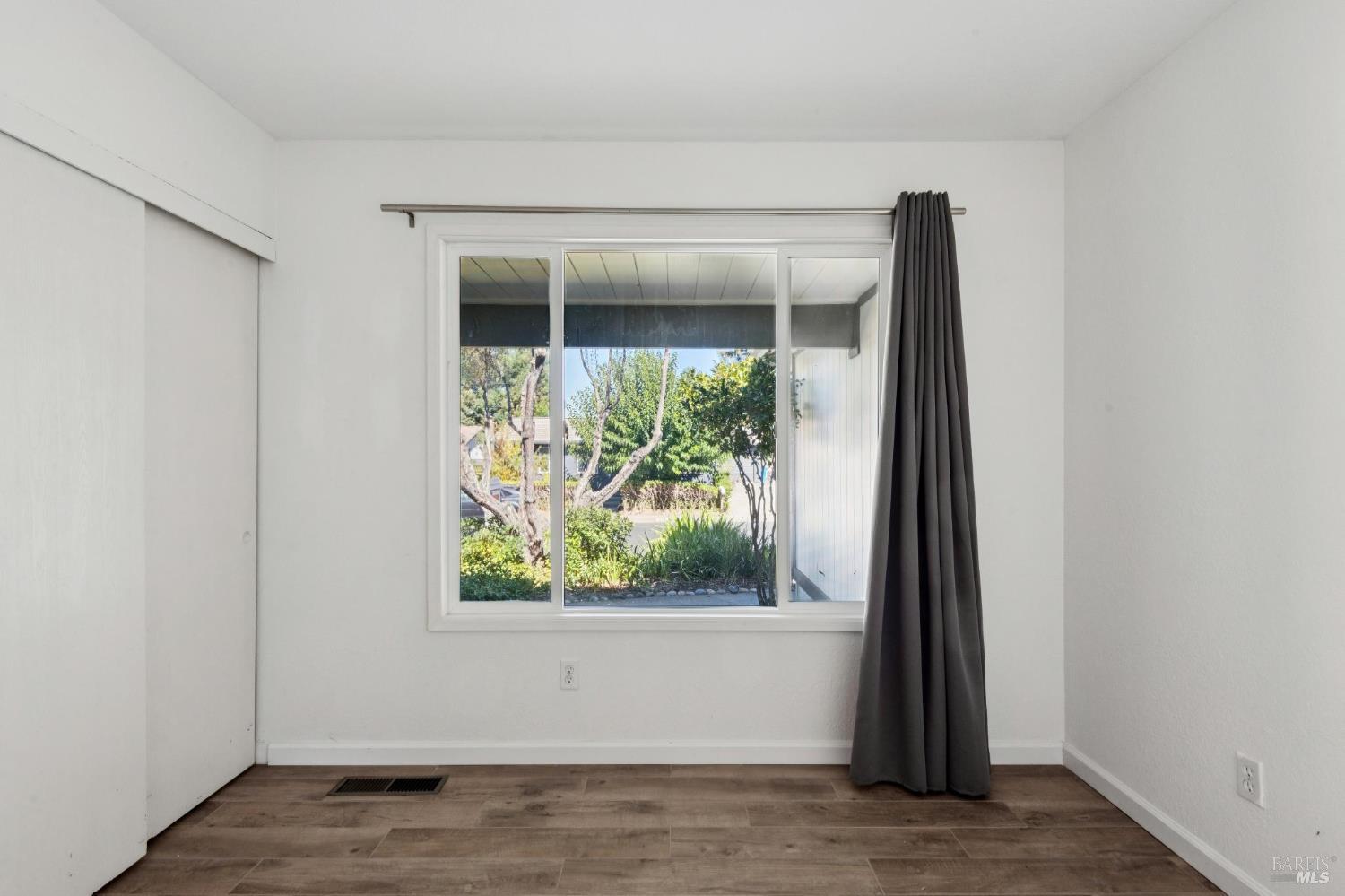 250 Monte Vista Avenue Healdsburg CA 95448