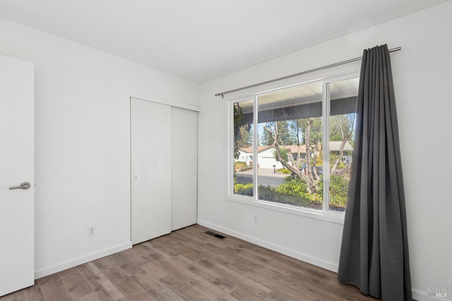 250 Monte Vista Avenue Healdsburg CA 95448