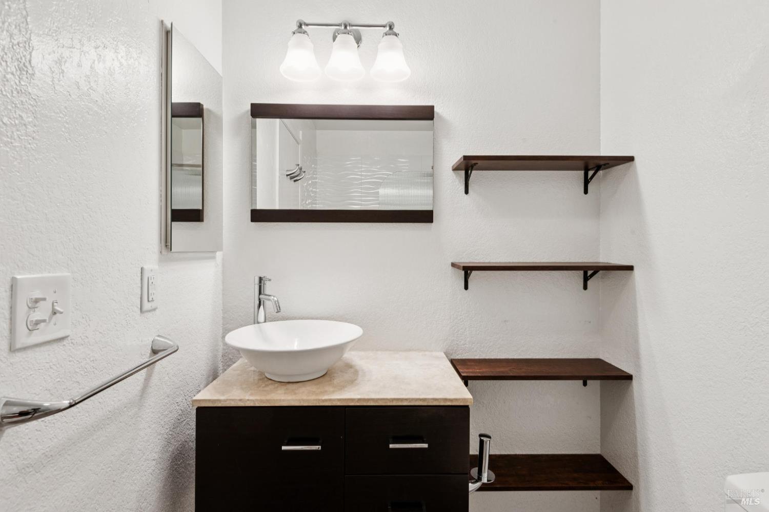 250 Monte Vista Avenue Healdsburg CA 95448