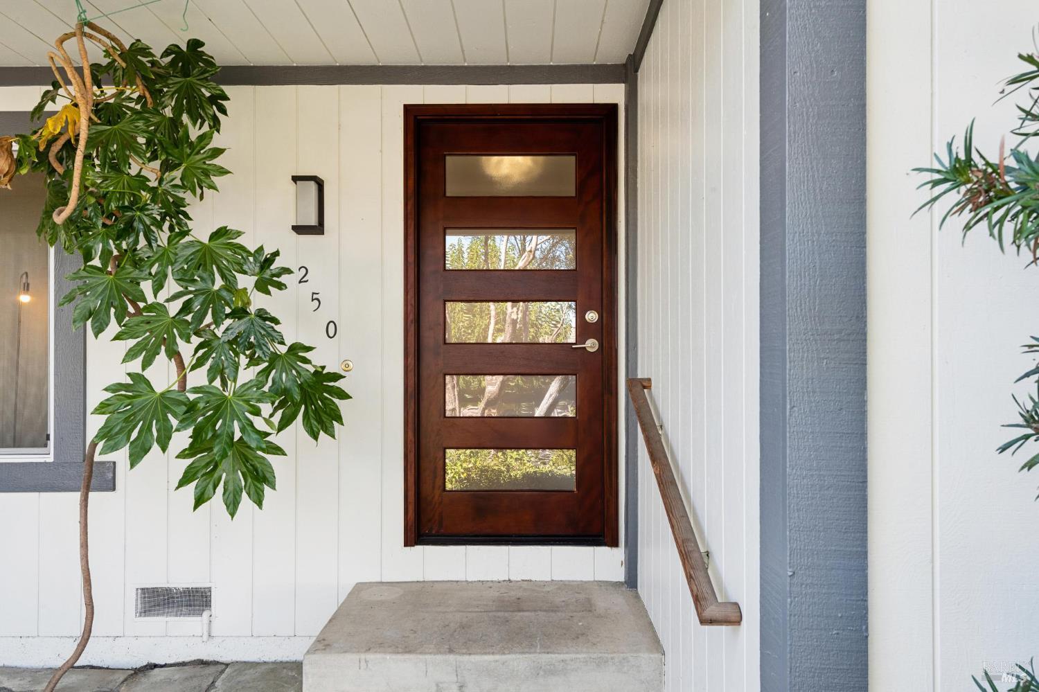 250 Monte Vista Avenue Healdsburg CA 95448