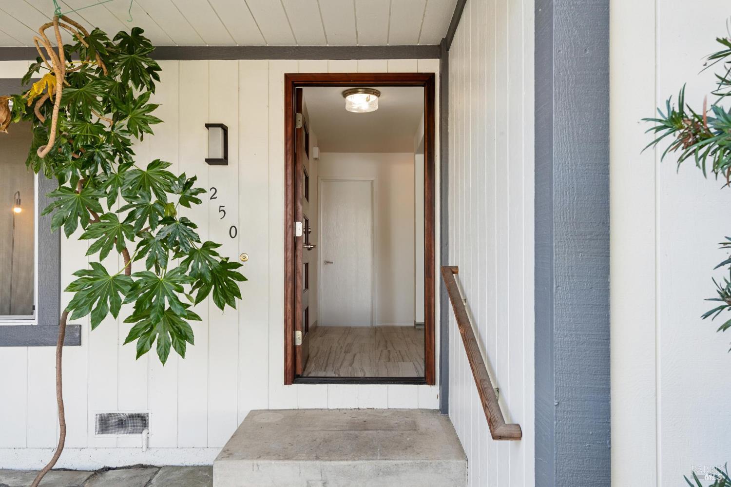 250 Monte Vista Avenue Healdsburg CA 95448